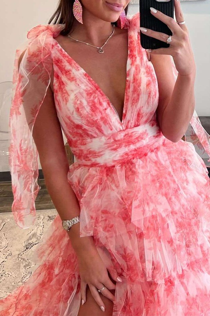 Kylee | Vestido largo de fiesta rojo con estampado floral, escote en V y tirantes con lazo