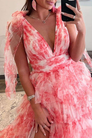 Kylee | Vestido largo de fiesta rojo con estampado floral, escote en V y tirantes con lazo