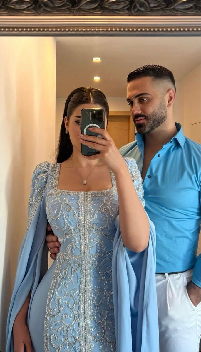 Elegante vestido de noche de lujo azul con lentejuelas y cuentas, ribete de satén y chal. Vestido de fiesta musulmán estilo árabe de Dubái Y4669