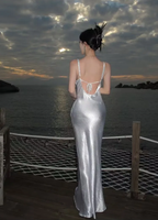 Vestido largo de noche de fiesta sencillo, blanco satinado y sin espalda Y7841