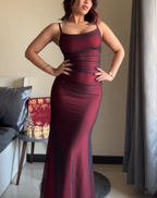 Robe de soirée vintage bordeaux à fines bretelles, référence Y7780