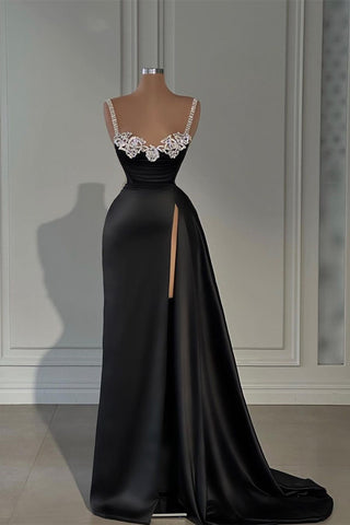 Superbe robe de bal longue noire trapèze à bretelles et cristaux, sans manches, avec fente