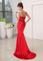 Fabuloso vestido largo rojo de fiesta sin tirantes, con lentejuelas, sin mangas y con cordones