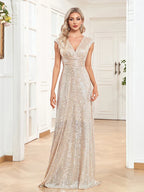 Robe de soirée longue luxueuse à traîne et sequins scintillants, idéale pour les grandes occasions, les bals de promo et les anniversaires.