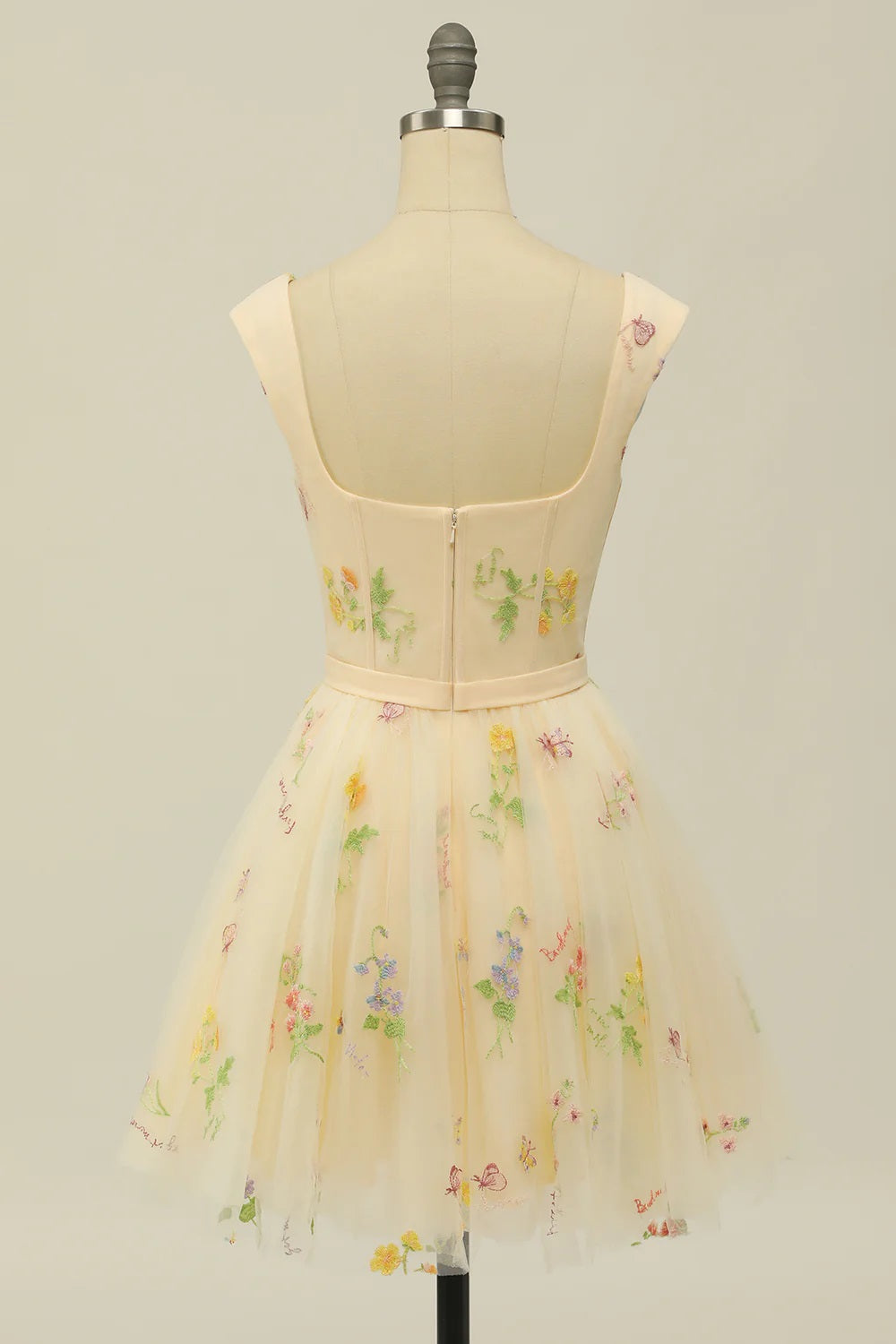 Vestido corto de fiesta con escote corazón y bordado floral, corte en A, para baile de bienvenida, PD472