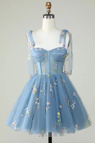 Vestido corto de fiesta con bordado floral y corte en A PD504