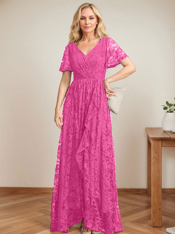 Robe de mère de la mariée asymétrique en dentelle, coupe trapèze, col en V et volants cascade 