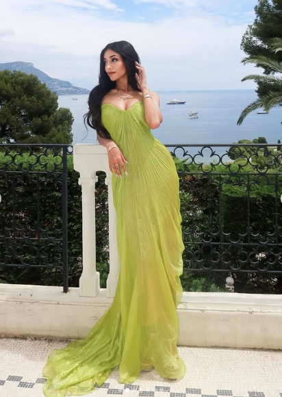 Robe de bal longue verte sexy à fines bretelles Y7925