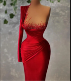 Vestido de noche moderno de terciopelo con un solo hombro y cuentas, estilo sirena, ideal para alfombra roja (modelo Y1907).