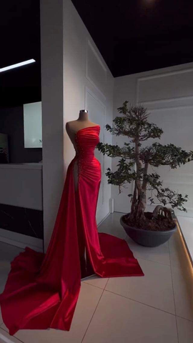 Elegante vestido largo de noche rojo satinado con abertura alta Y4115