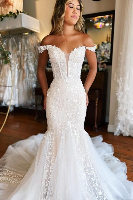 Glamuroso vestido de novia largo de sirena con hombros descubiertos, encaje, sin mangas y cola