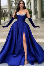 Robe de bal longue bleu roi glamour en satin pailleté avec fente