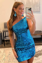 Robe fourreau asymétrique à sequins courte pour le bal de promo