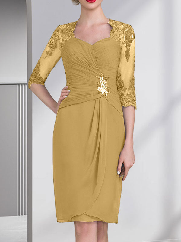 Vestido de corte recto/columna, escote corazón, largo hasta la rodilla, de gasa, con apliques de cuentas, encaje, lentejuelas y pliegues para la madre de la novia.