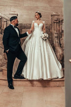 Preciosos vestidos de novia de corte princesa, corte A, satén y encaje, con mangas largas.
