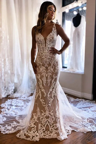 Precioso vestido de novia de sirena color champán con apliques WD732