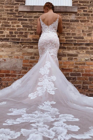 Preciosos vestidos de novia de sirena con tirantes finos y apliques WD702
