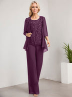 Vestido de novia de gasa con encaje y lentejuelas, estilo mono/pantalón, largo hasta el suelo, con escote redondo.