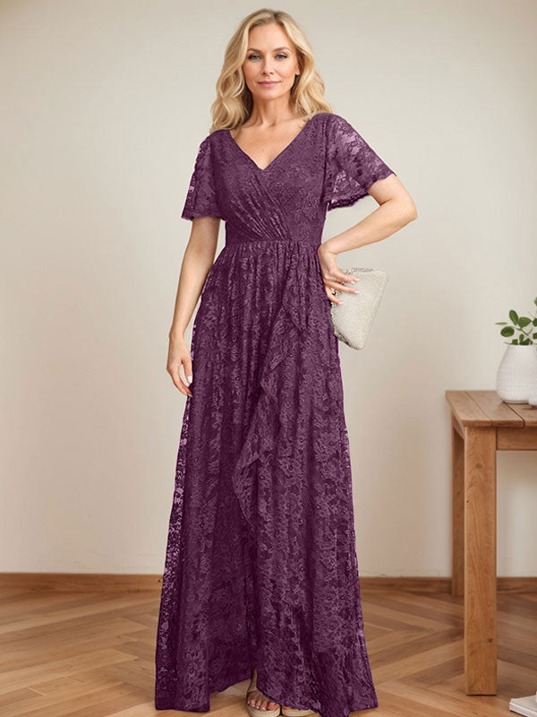 Robe de mère de la mariée asymétrique en dentelle, coupe trapèze, col en V et volants cascade 