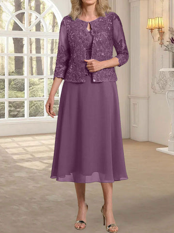 Vestido de novia de corte línea A, escote redondo, largo hasta la rodilla, de encaje y gasa con lentejuelas. 