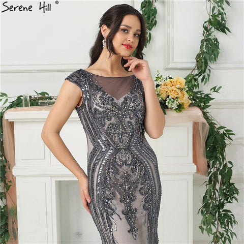 En oferta, sin devoluciones ni reembolsos. Vestido de noche gris de lujo de alta gama, diseño de Dubái, con lentejuelas, sin mangas y brillo. Modelo 2025 LA6679 