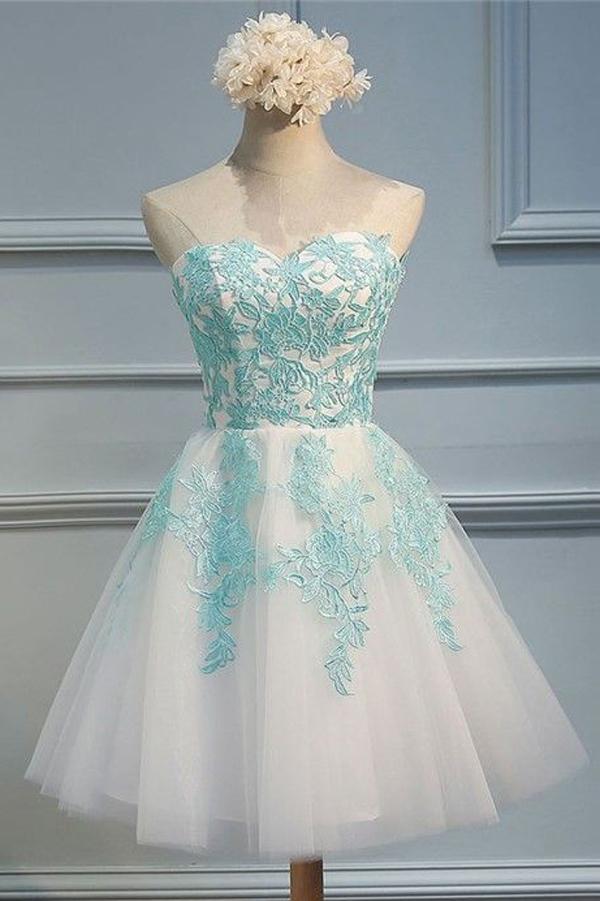 Robes de bal de fin d'année en tulle, coupe trapèze, décolleté cœur, appliques et dos nu