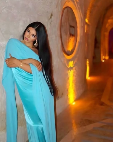 Elegante vestido largo de noche de satén y gasa Y7867