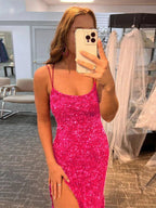 Vestido de fiesta largo de lentejuelas con tirantes finos estilo sirena