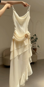 Elegante vestido de noche de sirena blanco de gasa, vestido largo de fiesta con capas Y7716