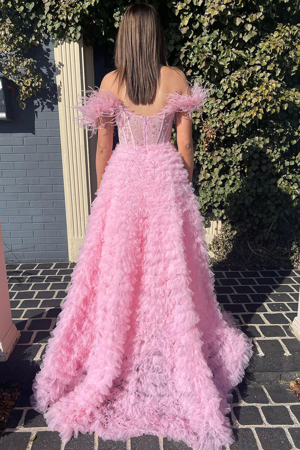 Vestido largo de fiesta de tul con escote corazón y corte en A, con abertura.