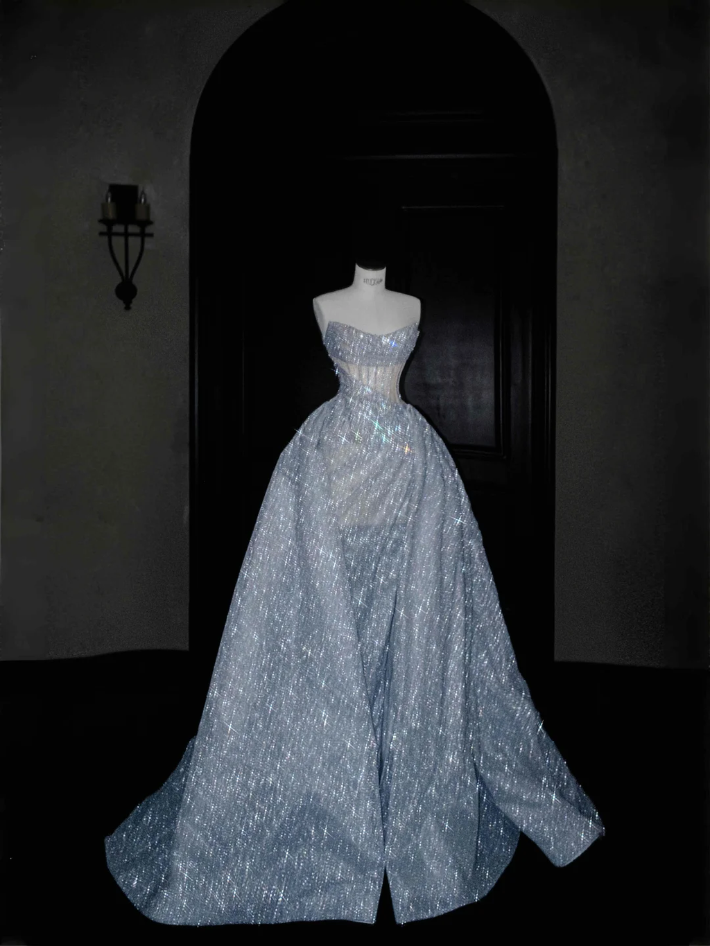 Robe de bal/de soirée/de mariage Y8676 en tulle bleu pailleté sans bretelles et sequins