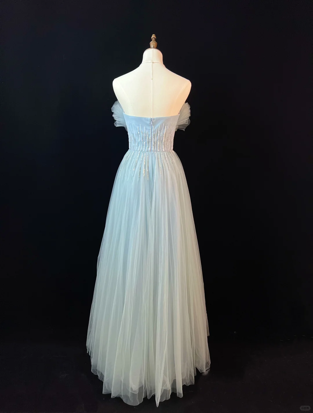 Robe de bal élégante en tulle bleu à sequins et perles, coupe trapèze, Y8646