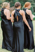 Robe de demoiselle d'honneur longue blanche à dos nu et col halter BD120