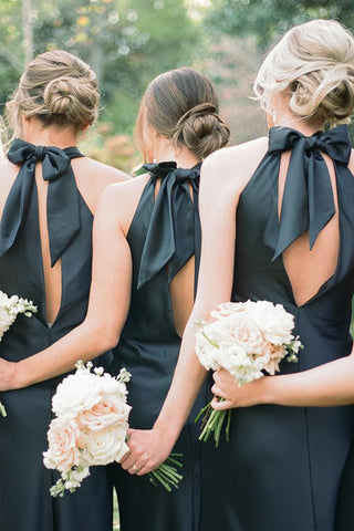 Vestido largo blanco de dama de honor con escote halter y espalda descubierta BD120