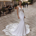Vestidos de novia de alta calidad con tirantes finos, escote en V, espalda descubierta, apliques de encaje, cola de barrido, corte sirena.