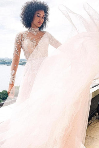 Vestido de novia elegante de encaje con cuello alto y mangas largas