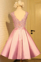 Robe de bal courte en satin avec appliques et nœud papillon, référence PD454