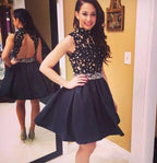 Vestidos de fiesta de bienvenida con cuello alto y espalda descubierta con apliques 