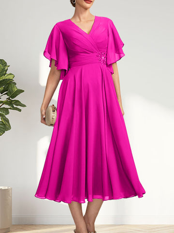 Vestido de corte A, escote en V, largo té, de gasa, para la madre de la novia, con plisados ​​y cuentas.