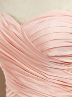 Vestido de dama de honor de gasa con corte en A, largo hasta el suelo, escote corazón, sin tirantes y pliegues 