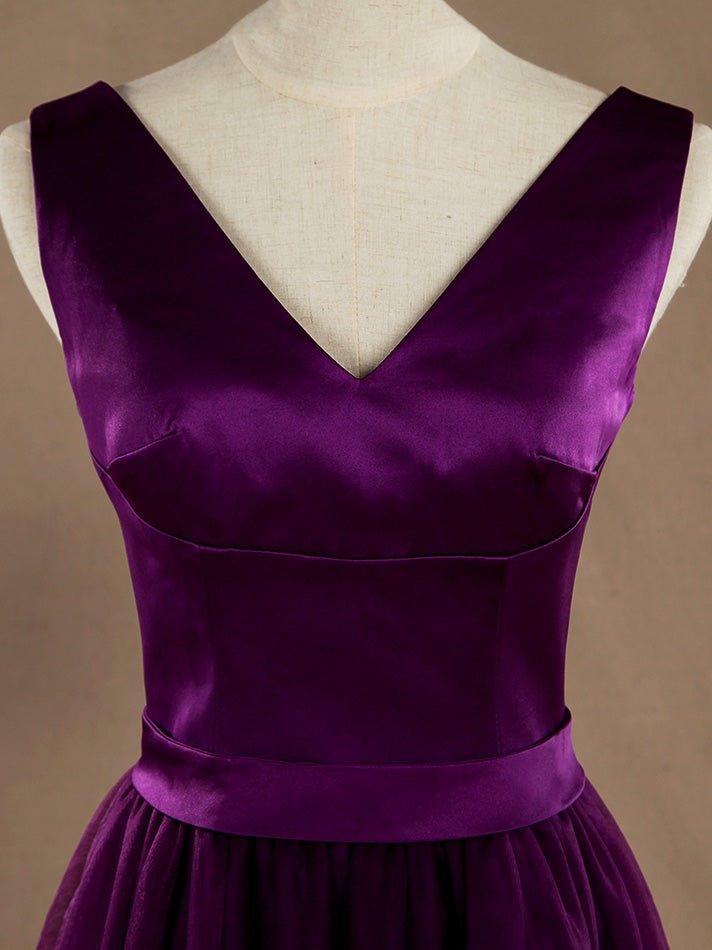 Vestido de dama de honor de tul con escote en V y corte A con dobladillo alto y bajo en satén 