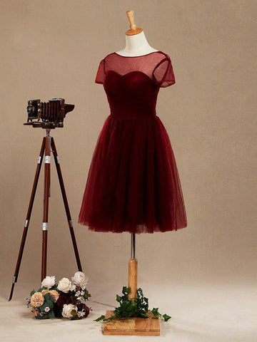 Robe de demoiselle d'honneur trapèze longueur genou en tulle, manches courtes, avec décolleté bateau transparent 