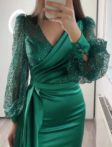 Vestido de noche de satén verde oscuro con escote en V estilo sirena y manga larga Y6109