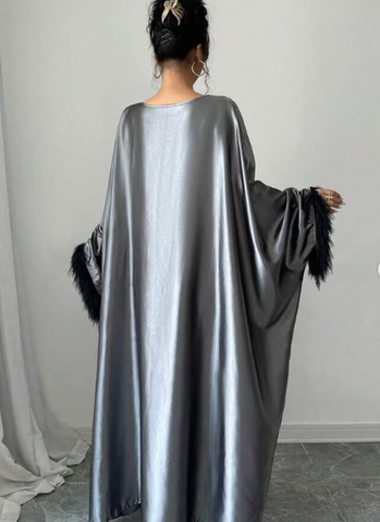 Fashion Satin Long Formal Evening Dress Long Sleeves Prom Dress With Feathers Y7571