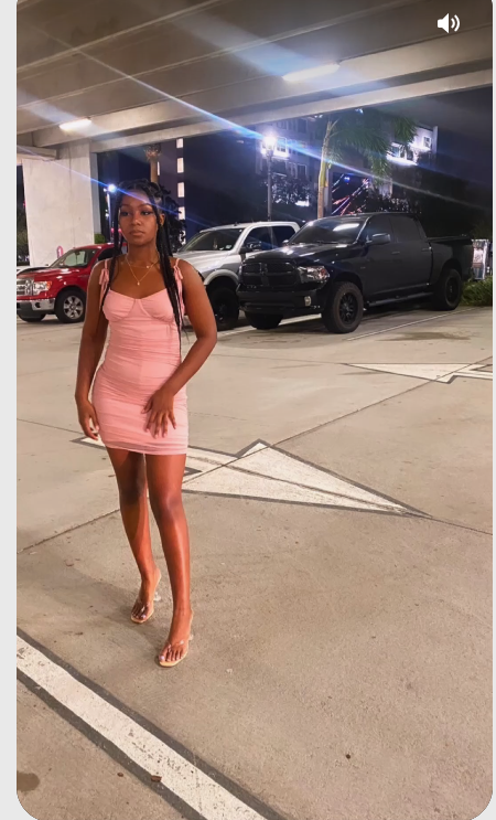 Vestido rosa sin mangas con tirantes finos, vestido sexy rosa para fiesta de bienvenida Y835