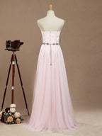 Vestido de dama de honor de tul con corte A, largo hasta el suelo, sin tirantes y con cinturón 