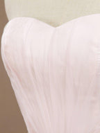 Vestido de dama de honor de tul con corte A, largo hasta el suelo, sin tirantes y con cinturón 
