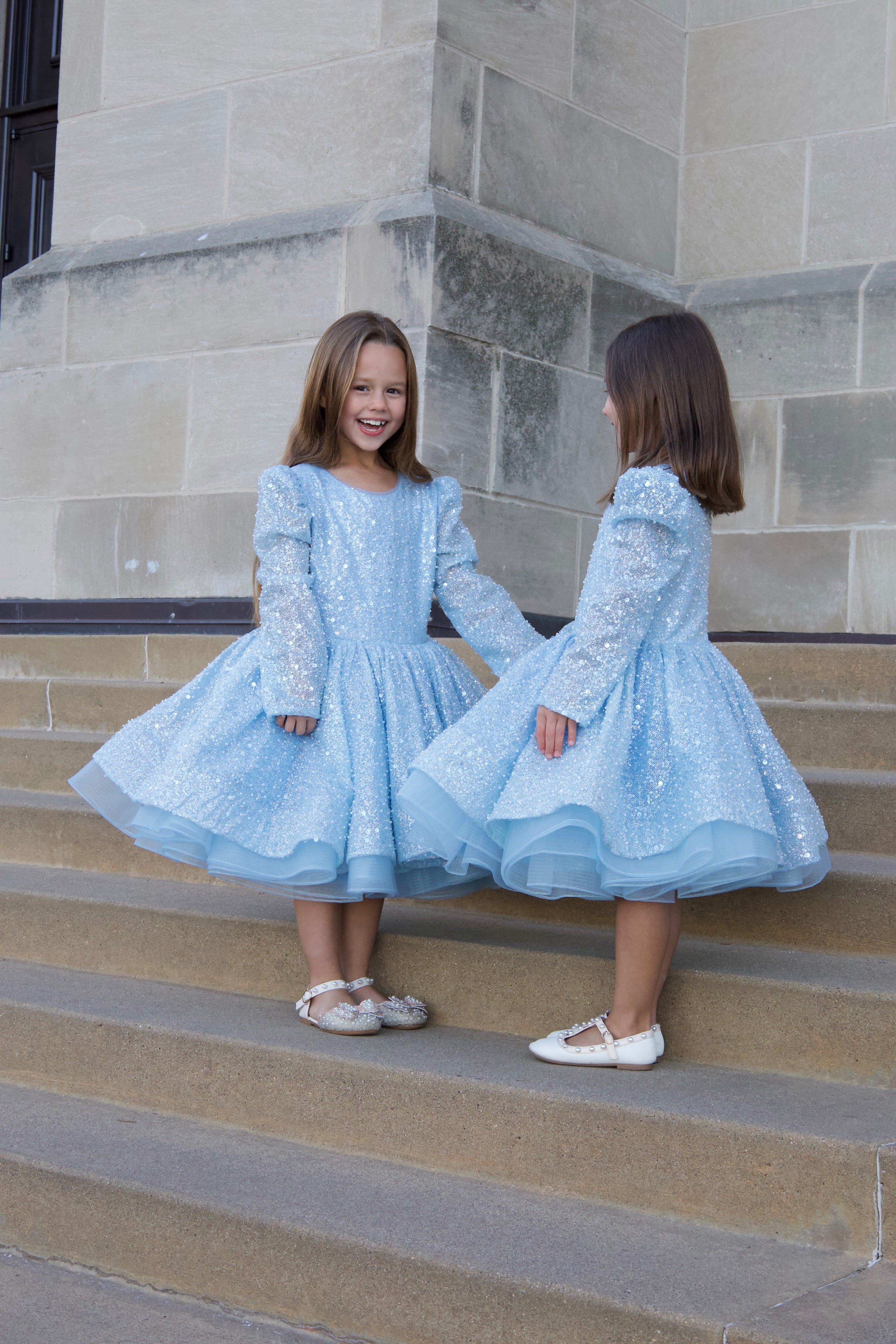 Vestido de cumpleaños para niña, azul con lentejuelas, de manga larga y hasta la rodilla. 