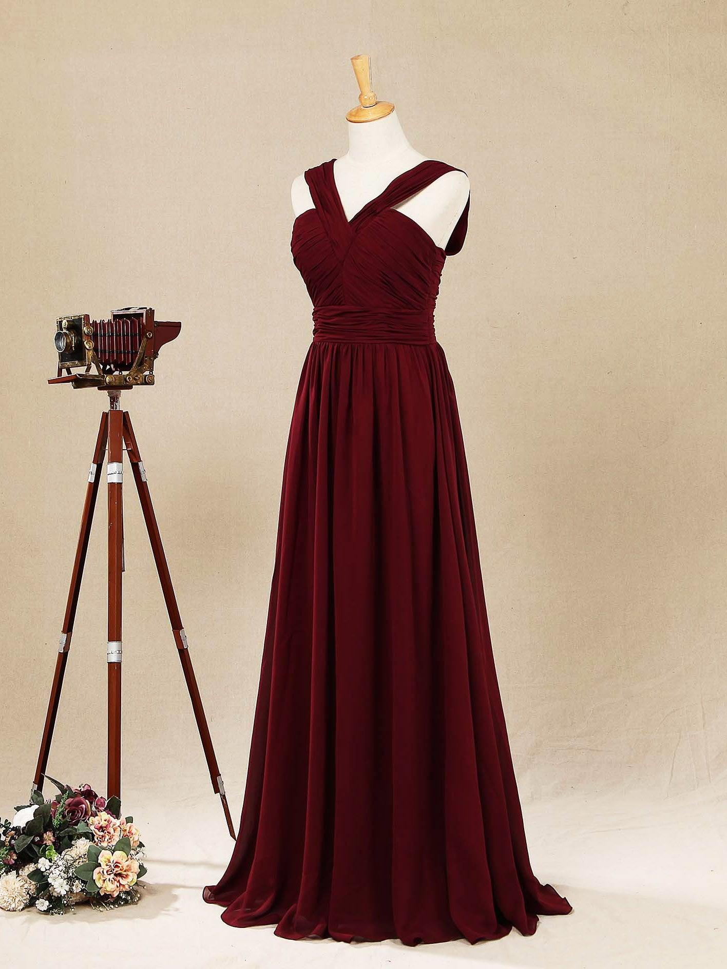 Vestido de dama de honor de gasa con escote en V, largo hasta el suelo y tirantes dobles 