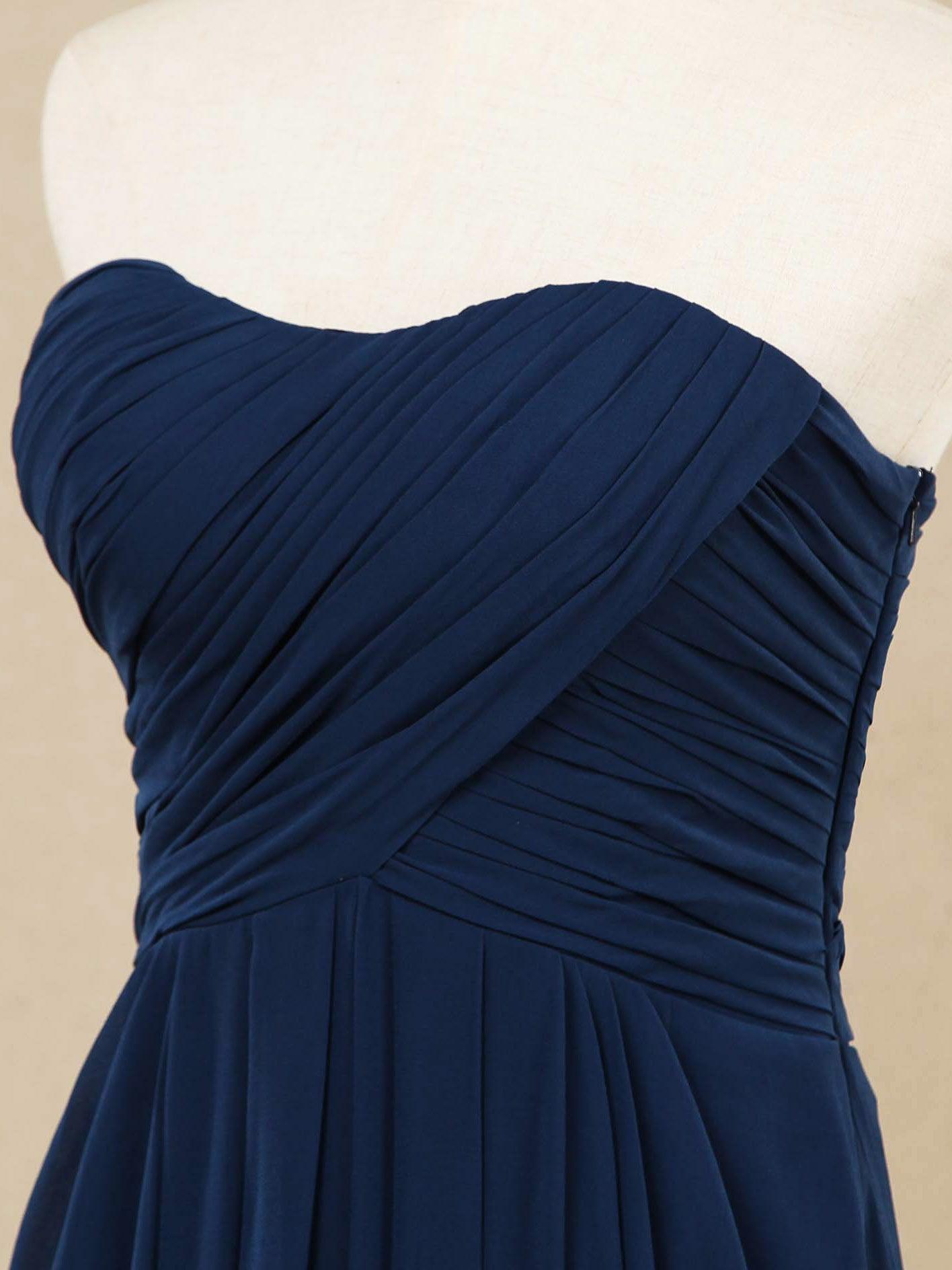 Vestido de dama de honor de gasa con corte A, sin tirantes y largo hasta el suelo, con fruncido 